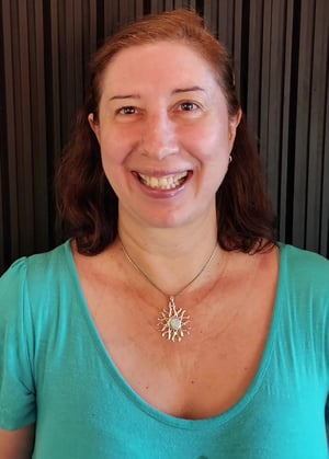 This is the Avatar Image for the Debbie Grayson (Invencível) - Adriana Pissardini AI Voice and Text to Speech Generator